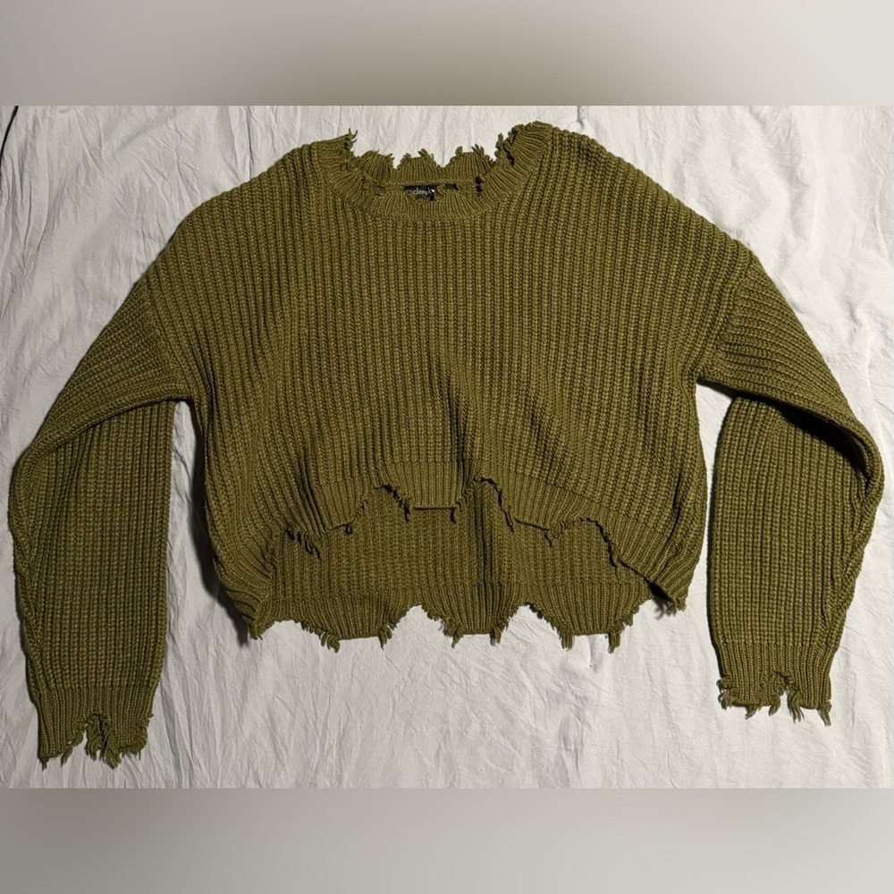 Derek Heart Sweater Women's Size M Cropped Knit Olive Green Distressed Frayed